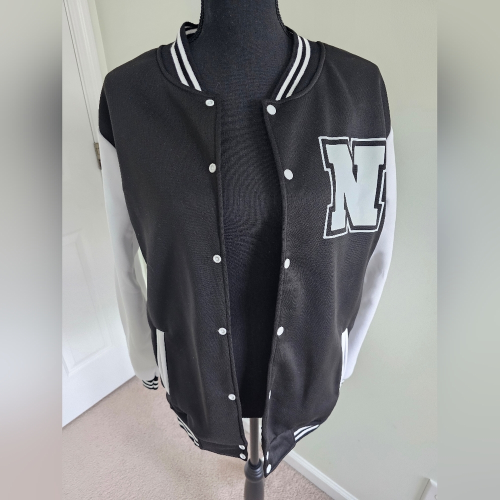 NWOT Black and White Kpop NMIXX University Merch Varsity Jacket - Sz Small